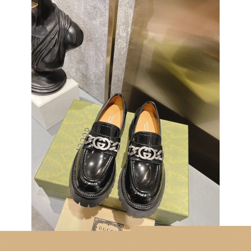 G*u*i leather shoes
